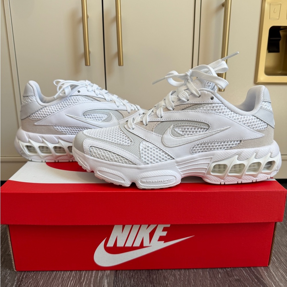 Nike Zoom Air Fire in White and Gray